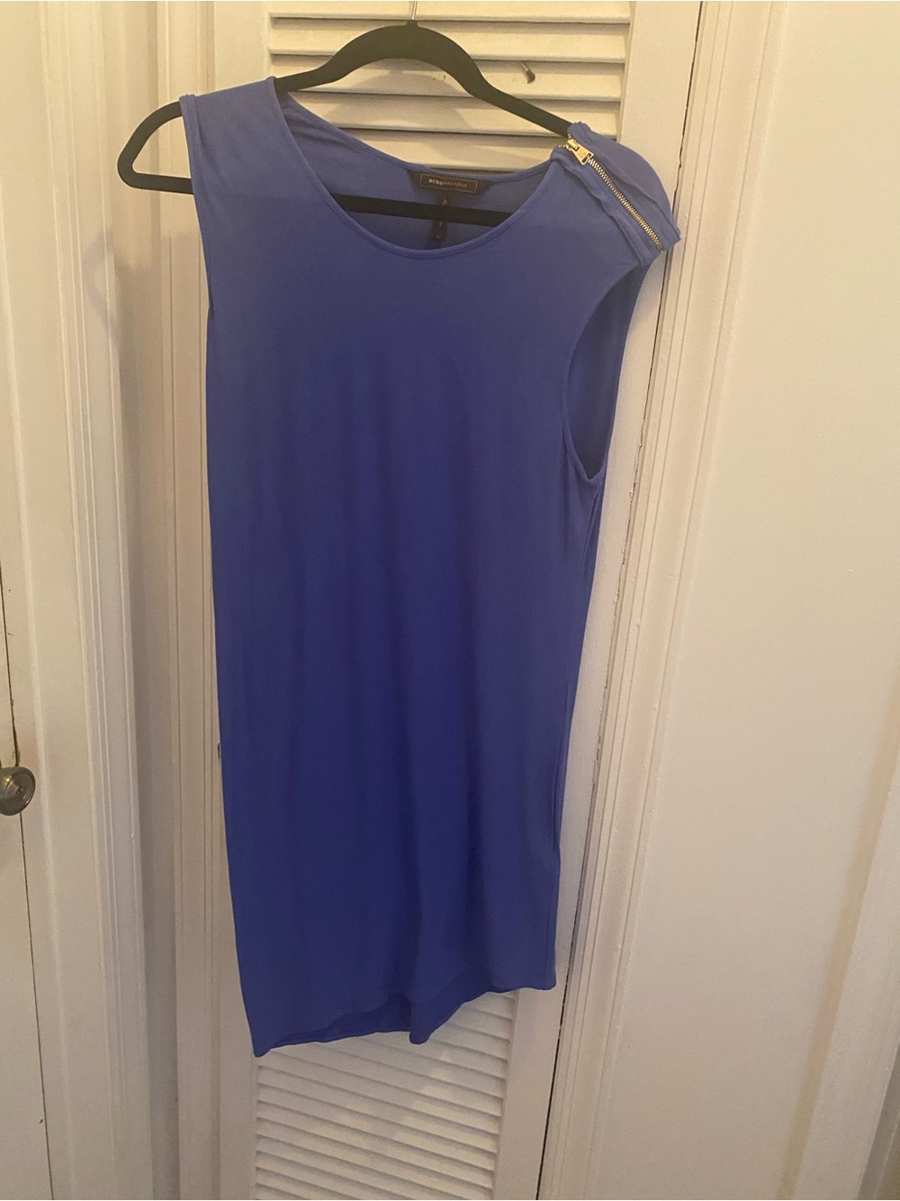 BCBGMAXARIA Royal Blue Shift Dress with Shoulder Zip Detail